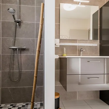 Tatil Evi Charmante Maison Moderne Avec Jardin Prive A 9 Km De La Plage, Wi-fi Et Equipements Confortables - Fr-1-306-1277