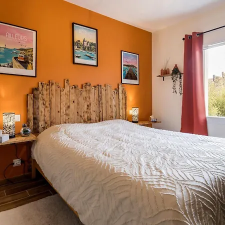 Charmante Maison Moderne Avec Jardin Prive A 9 Km De La Plage, Wi-fi Et Equipements Confortables Landhaus Chaumes-en-Retz